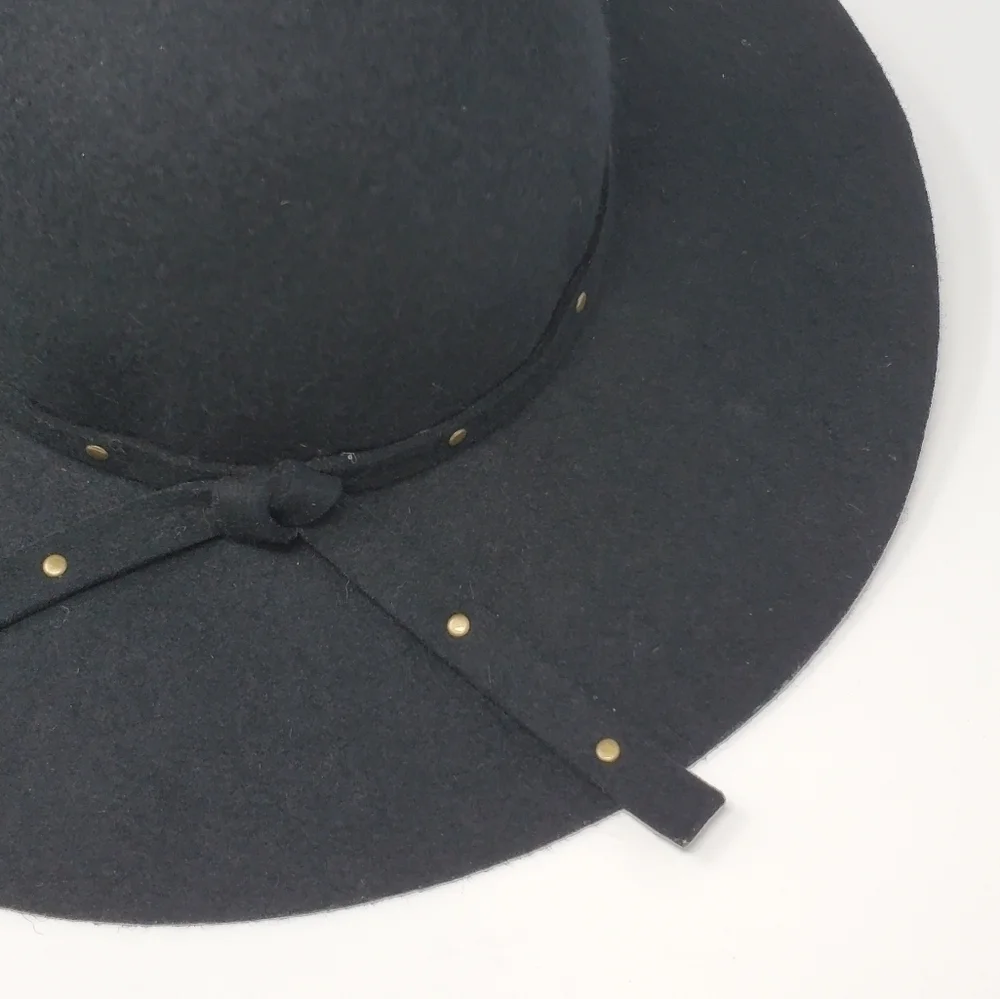 ECOTE URBAN OUTFITTERS 100% WOOL BLACK FLOPPY HAT BRASS STUDDED BAND WOMEN OS
